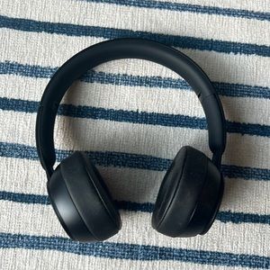 Beats Solo pro (black)